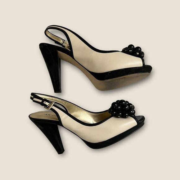 Black & tan heels size 7, by Anne Klein - Picture 4 of 6